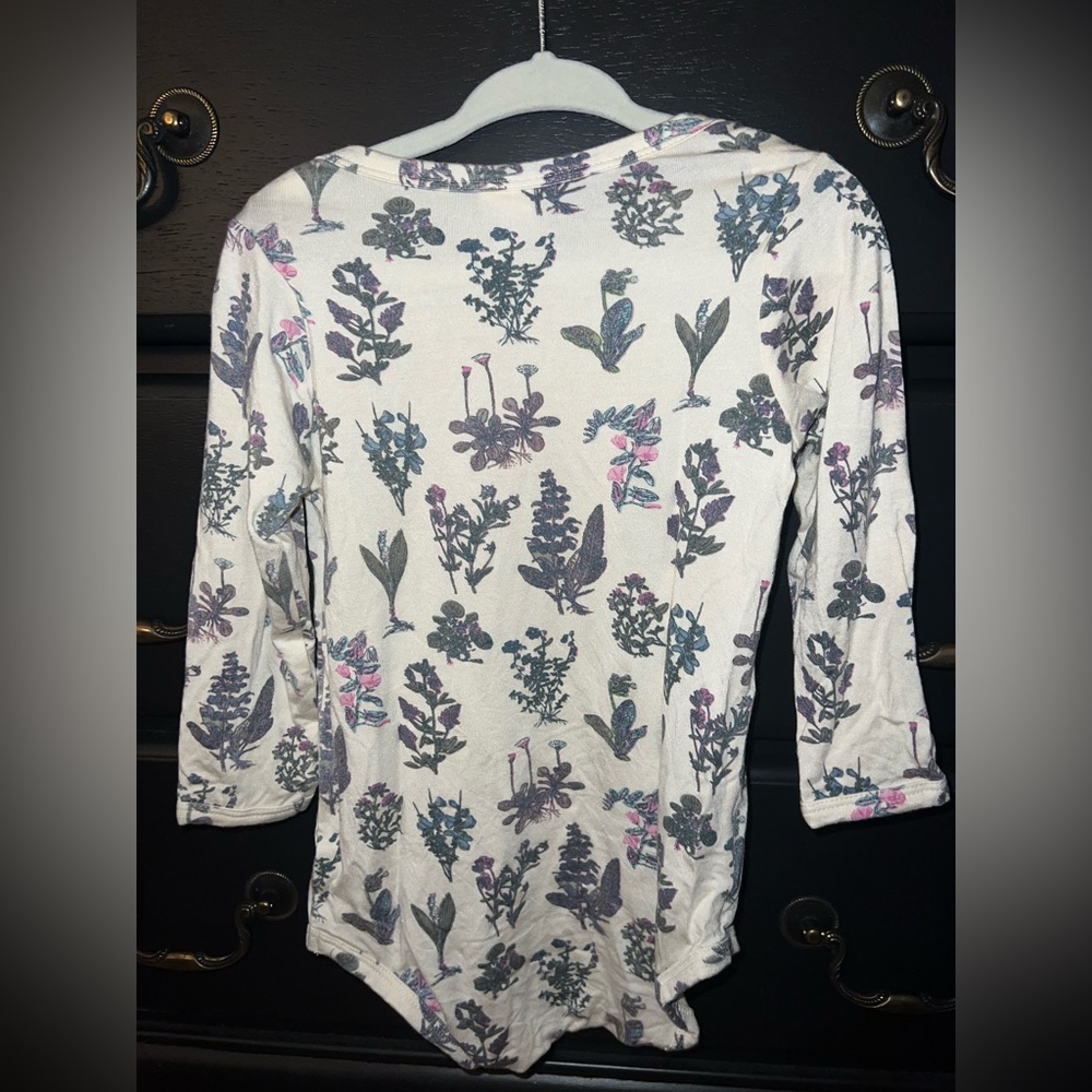 Kate Quinn The Woods Collection Long Sleeve Onesie - Picture 5 of 5